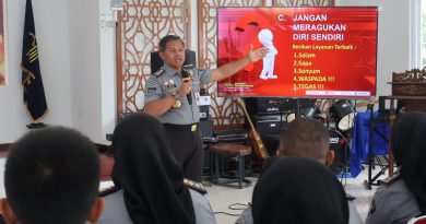 Sambangi Lapas Perempuan Tangerang, Sekretaris BPSDM Hukum dan HAM Berikan Penguatan Kualitas Pelayanan Prima