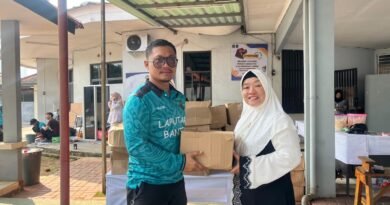 Pemberian Paket Sembako dari Menteri Imigrasi dan Pemasyarakatan Sambut Idul Adha 1446 H di Lapas Perempuan Tangerang Pemberian Paket Sembako dari Menteri Imigrasi dan Pemasyarakatan Sambut Idul Adha 1446 H di Lapas Perempuan Tangerang