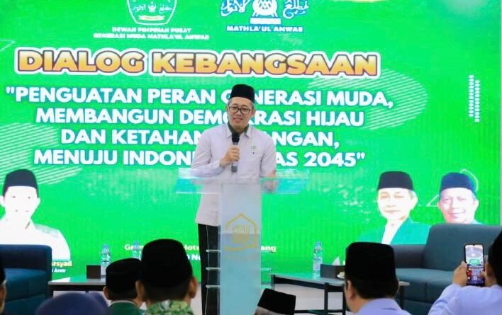 Ketum DPP Generasi Muda Mathla'ul Anwar, Ahmad Nawawi memberikan sambutan pada dialog kebangsaan yang digelar di Kota Tangerang Banten akhir November 2025