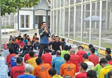 Duduk Berbaur Menuju Hati yang Lebih Dekat: Rutan Tamiang Layang Bangun Kedekatan Lewat Agenda Makan Bersama Duduk Berbaur Menuju Hati yang Lebih Dekat: Rutan Tamiang Layang Bangun Kedekatan Lewat Agenda Makan Bersama