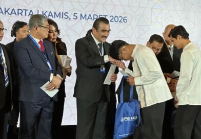 PERADI PROFESIONAL Hadir Bukan Sebagai Tandingan Tetapi Menjawab Tantangan Nyata Dunia Hukum Indonesia