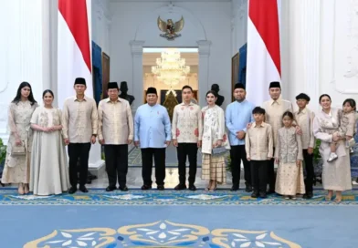 Pererat Silaturahmi Idulfitri 1447 H, Wapres Hadiri Gelar Griya di Istana Merdeka Pererat Silaturahmi Idulfitri 1447 H, Wapres Hadiri Gelar Griya di Istana Merdeka