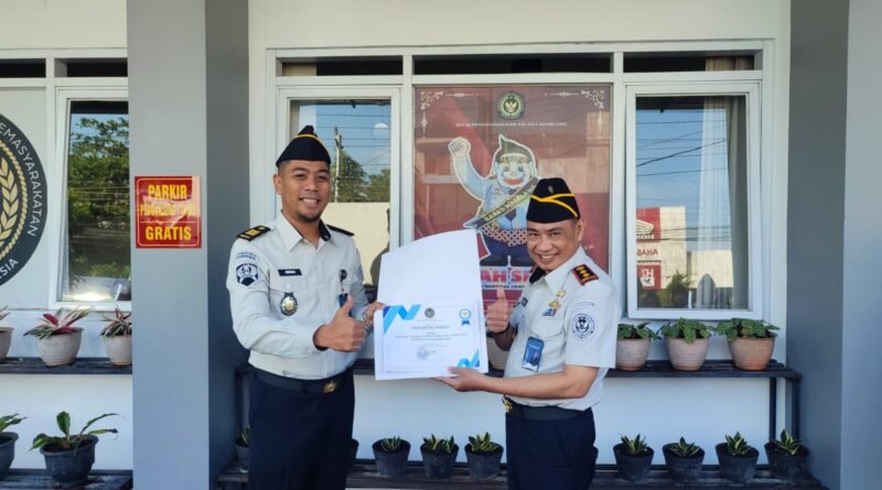 Dedikasi dan Integritas Berbuah Apresiasi: Kasubsie BKA Raih Penghargaan Pegawai Teladan Dedikasi dan Integritas Berbuah Apresiasi: Kasubsie BKA Raih Penghargaan Pegawai Teladan