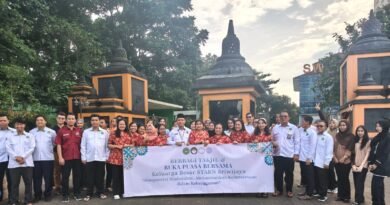 STAB Negeri Sriwijaya Tangerang Banten Adakan Acara Bagi bagi Takjil Dan Buka Puasa bersama Darma Wanita Persatuan Dan Ikatan Alumni STABN Sriwijaya