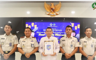 Pemberian Remisi Khusus Hari Raya Waisak 2570 BE di Lapas Bekasi Pemberian Remisi Khusus Hari Raya Waisak 2570 BE di Lapas Bekasi