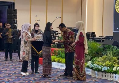 Kemenkum Malut Hadiri Serah Terima Jabatan Kapolda Maluku Utara Kemenkum Malut Hadiri Serah Terima Jabatan Kapolda Maluku Utara