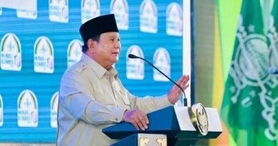 Presiden Prabowo: Kekayaan Indonesia Harus Kembali untuk Rakyat, Kuncinya Pemerintahan yang Bersih Presiden Prabowo: Kekayaan Indonesia Harus Kembali untuk Rakyat, Kuncinya Pemerintahan yang Bersih