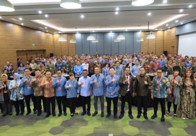 Gubernur Andra Soni Tegaskan Pemprov Banten Komitmen Ciptakan Iklim Usaha yang Baik Gubernur Andra Soni Tegaskan Pemprov Banten Komitmen Ciptakan Iklim Usaha yang Baik