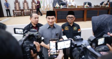 Pemprov Banten Dukung Raperda Penyelenggaraan Pendidikan Perkuat Akses Pendidikan Berkualitas Pemprov Banten Dukung Raperda Penyelenggaraan Pendidikan Perkuat Akses Pendidikan Berkualitas