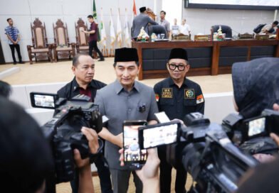 Pemprov Banten Dukung Raperda Penyelenggaraan Pendidikan Perkuat Akses Pendidikan Berkualitas Pemprov Banten Dukung Raperda Penyelenggaraan Pendidikan Perkuat Akses Pendidikan Berkualitas