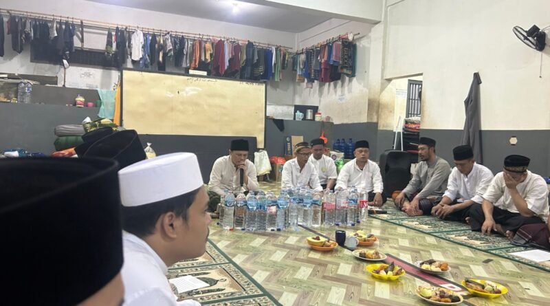 Doa Bersama di Blok Santri Lapas Cilegon, Menumbuhkan Harapan dan Penguatan Diri Doa Bersama di Blok Santri Lapas Cilegon, Menumbuhkan Harapan dan Penguatan Diri