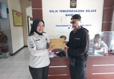 Tuntas Jalani Bimbingan, Klien Narkotika Resmi Kantongi Pengakhiran dari Bapas Magelang Tuntas Jalani Bimbingan, Klien Narkotika Resmi Kantongi Pengakhiran dari Bapas Magelang