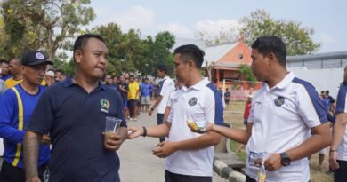 Lapas Purwokerto Bagikan Perlengkapan Mandi dan Bubur Kacang Hijau kepada Warga Binaan Lapas Purwokerto Bagikan Perlengkapan Mandi dan Bubur Kacang Hijau kepada Warga Binaan